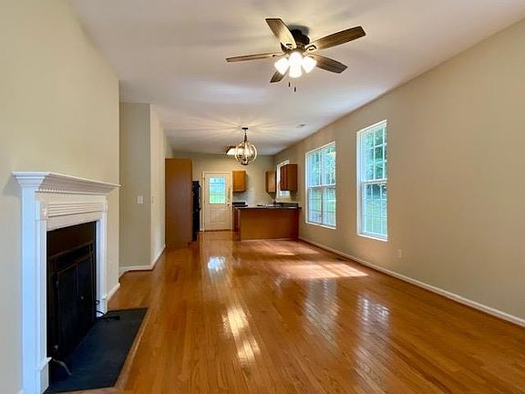 4th image of 1653 S Lakeshore Dr