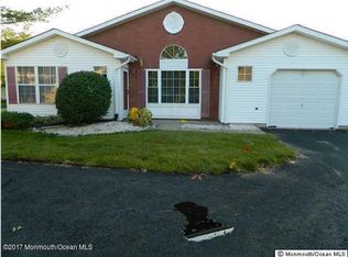 19 Carnaby Close, Freehold, NJ 07728