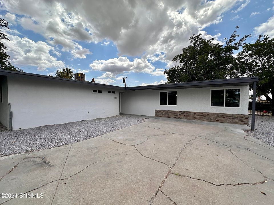 1st image of 1540 Country Club Cir