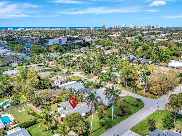 2261 11th St N, Naples, FL 34103