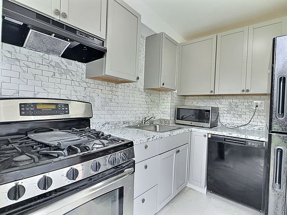 3rd image of 46 N Gilmore Blvd #46