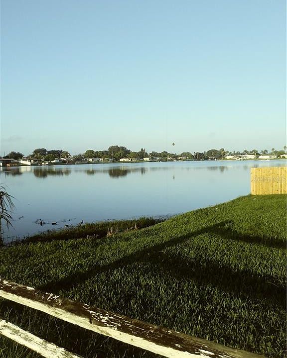 1st image of 1 Sunray Dr