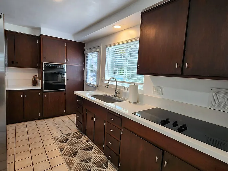 5000 1/2 Neptune Ave — Photo 22