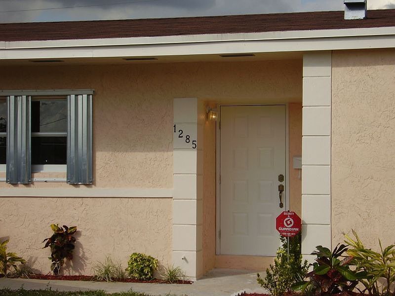 1st image of 1285 NW 181st St