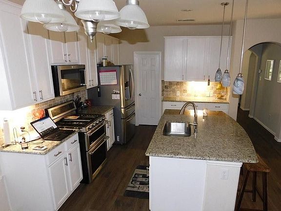 Beautiful updated kitchen