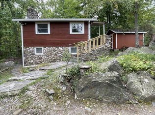 7 Blueberry Hl, Greenwood Lake, NY 10925