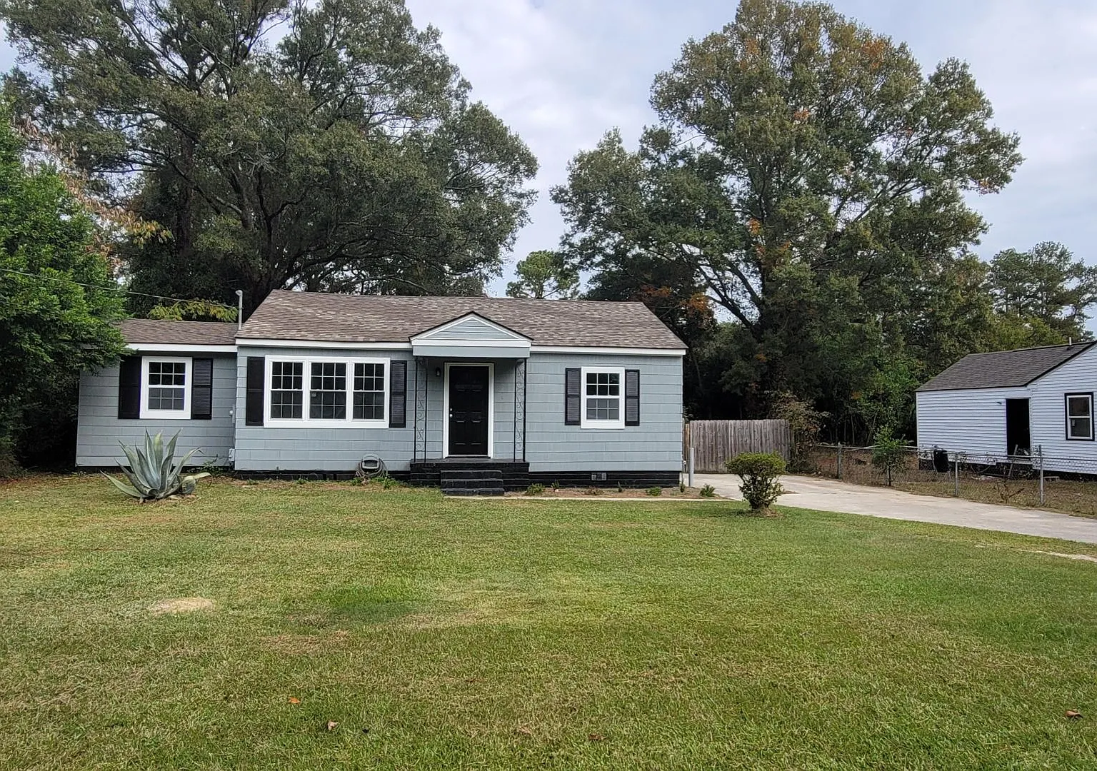 Move In Special - 50% Off First Month's Rent With Move In Before 1/15/2024 — Photo 1
