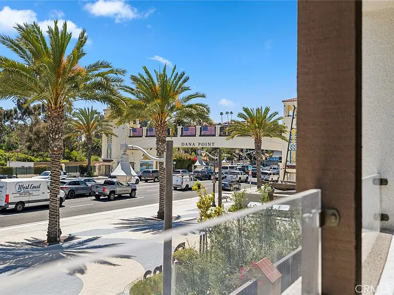 3189 Doheny Way — Photo 4