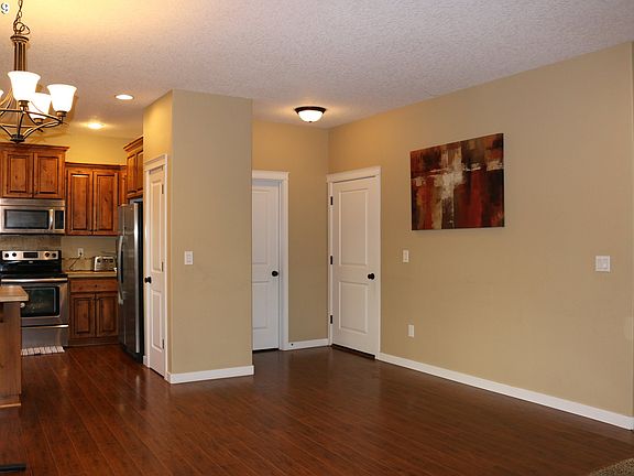 4th image of 5706 NE 62nd St
