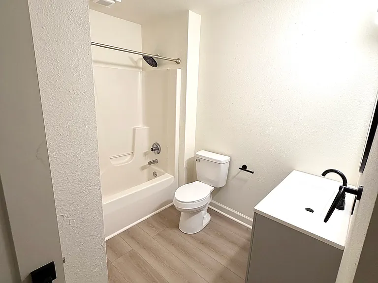 5735 Ryewyck Dr #3 — Photo 6