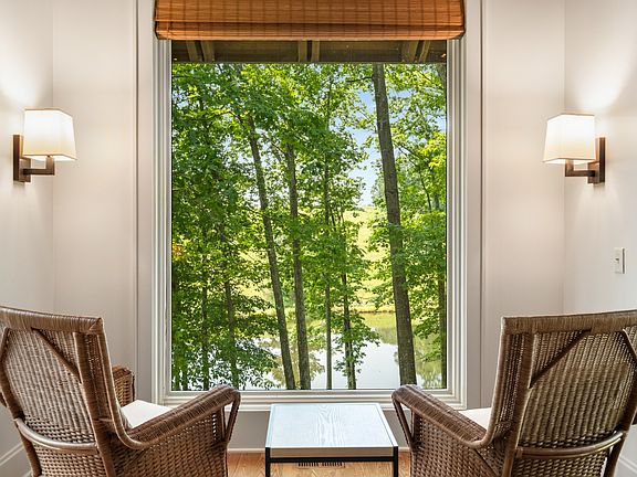 12th image of this home