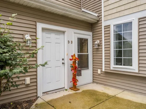 752 Bridlewood DRIVE #2202D, Hartford, WI 53027
