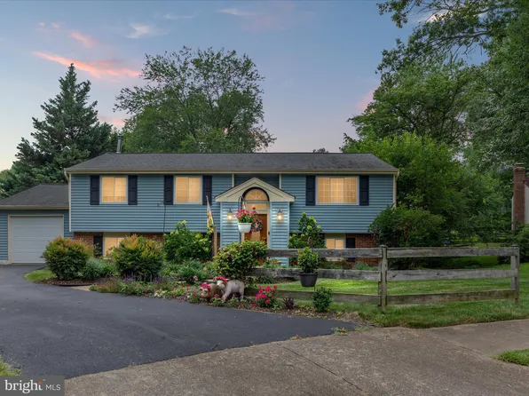 2804 Pepperwood Ct, Vienna, VA 22181