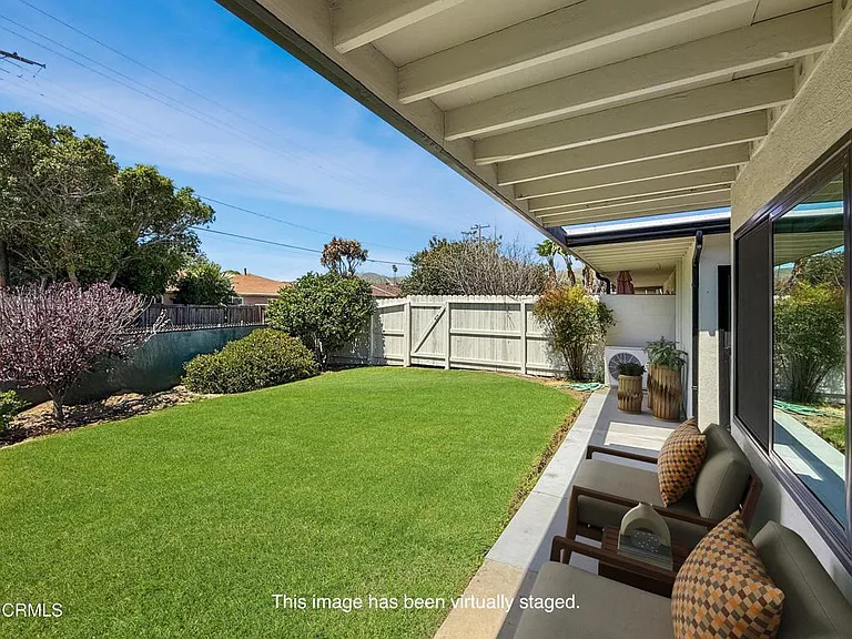61C Redwood Ave — Photo 24