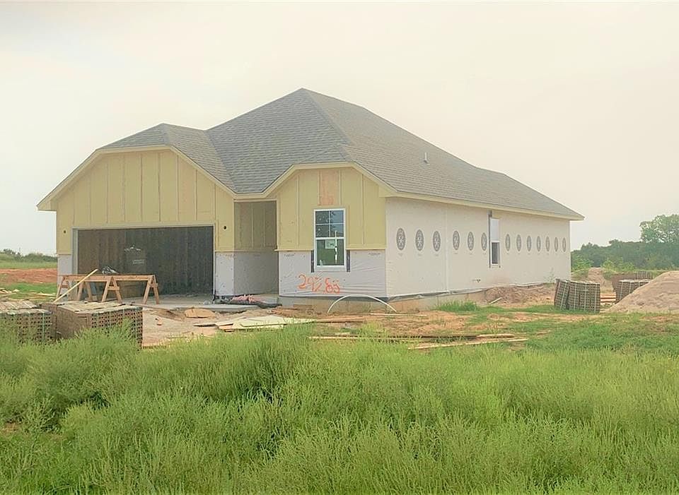 2nd image of 29285 Spur Cir