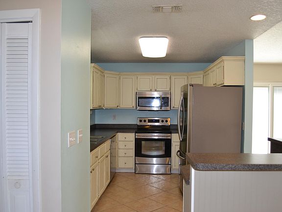 5th image of 778 13th Ave S