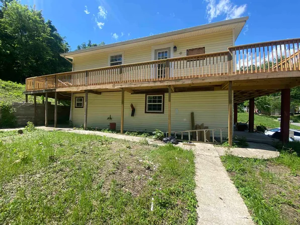 3302 Spring Haven St, Catlettsburg, KY 41139