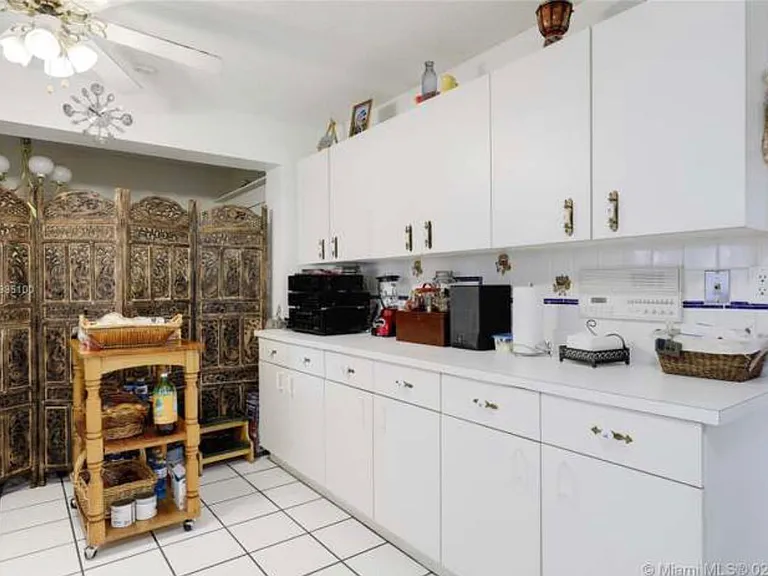 12559 SW 144th Ter — Photo 7