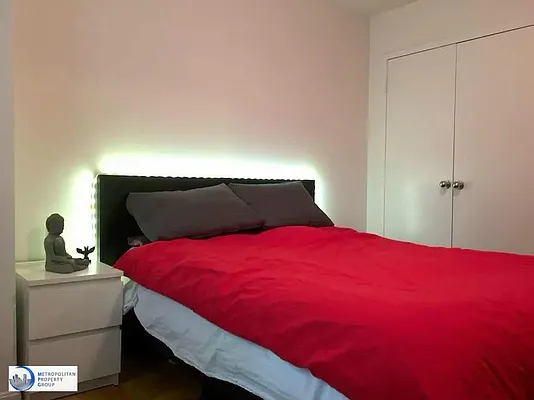 Rented by Metropolitan Property Group | media 12