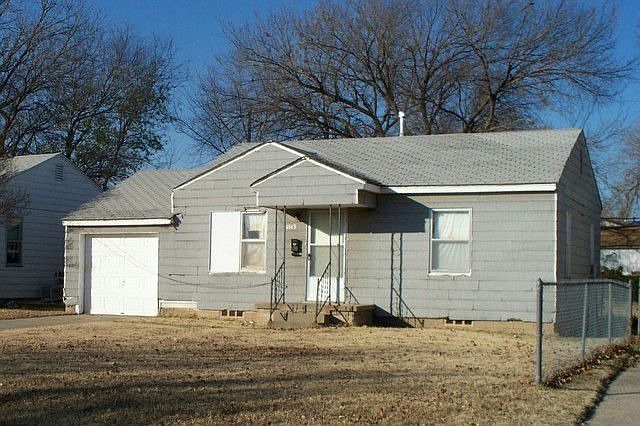 2nd image of 1813 SW 18th St