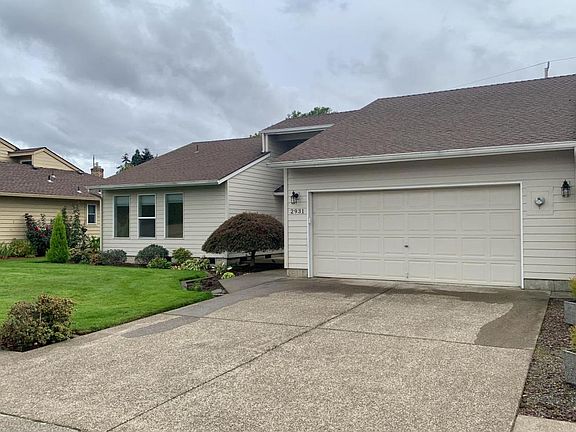 2nd image of 2931 Cedarwood Ct SE