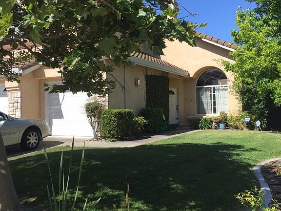 2nd image of 10215 River Oaks Dr