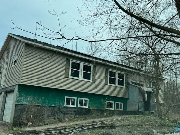 1954 Schoolheimer Rd, Canastota, NY 13032