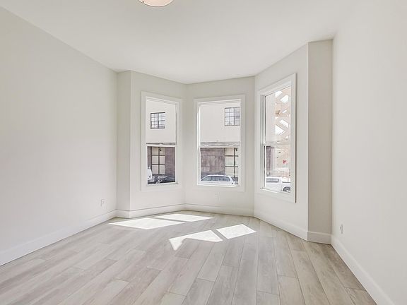 2nd image of 1026G Capp St #1