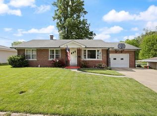 1213 E C St, Belleville, IL