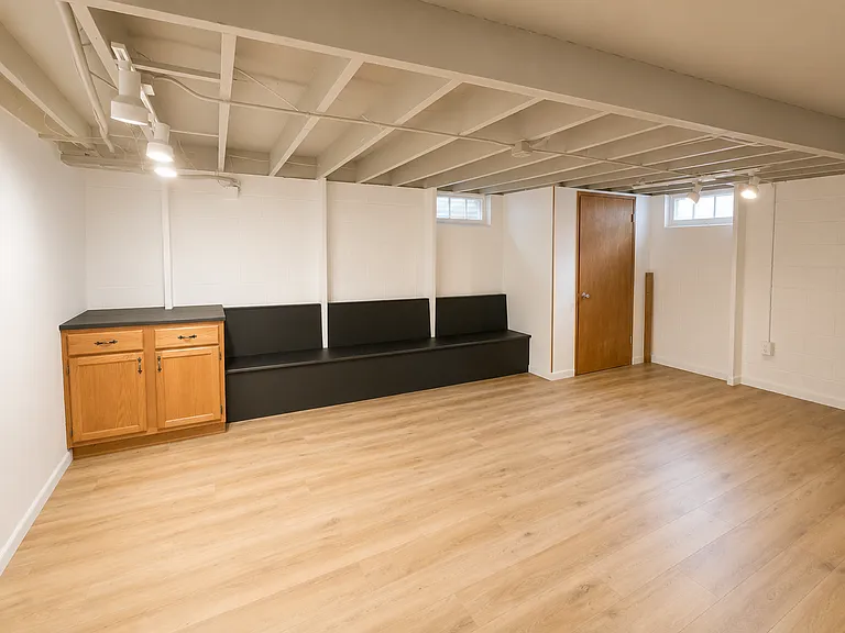 3600 Goetz Dr — Photo 25