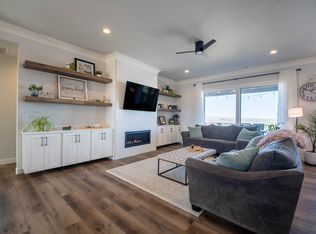 7060 Ithaca St, West Richland, WA 99353