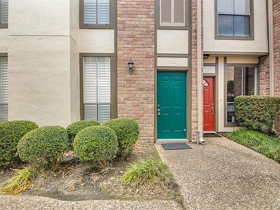 3rd image of 1201 McDuffie St Unit 121