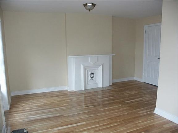 3rd image of 181 Macdonough St APT 1