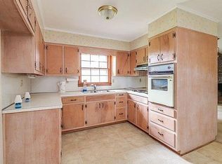 560 Upper Hembree Rd, Roswell, GA 30076