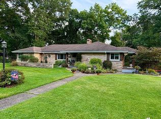 3 Crestview Dr, Oil City, PA 16301