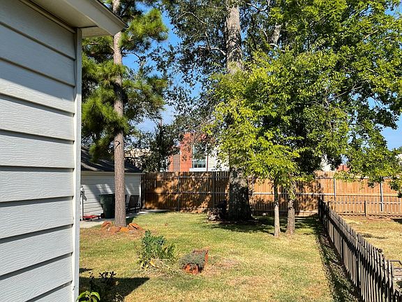 4th image of 1104 Ferguson St #B