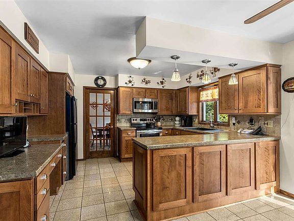 Maple shaker style cabinets