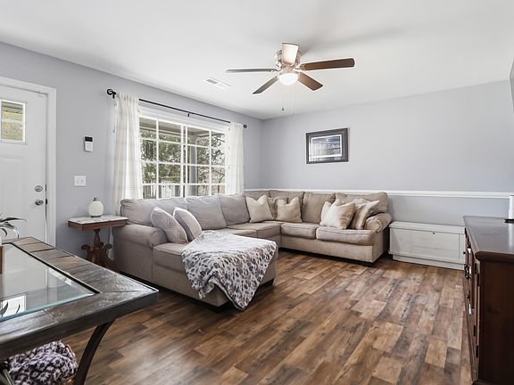 4th image of 123 Foxborough Rd