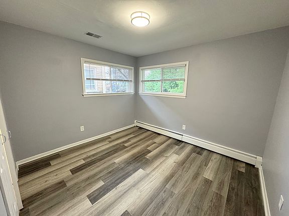 5th image of 3049 S Harlem Ave #2W