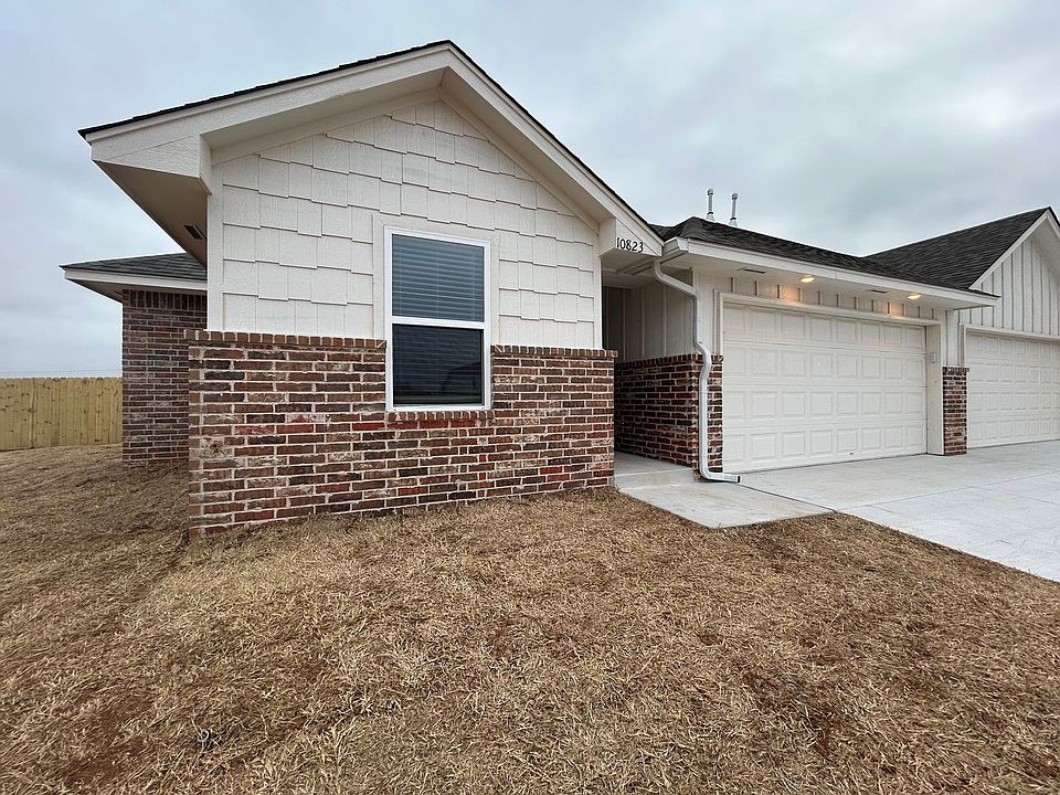 1st image of 10823 NW 119th Pl