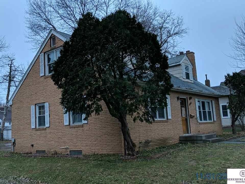 1st image of 108 Seneca St
