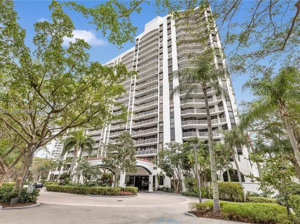 3640 Yacht Club Dr APT 503, Aventura, FL 33180