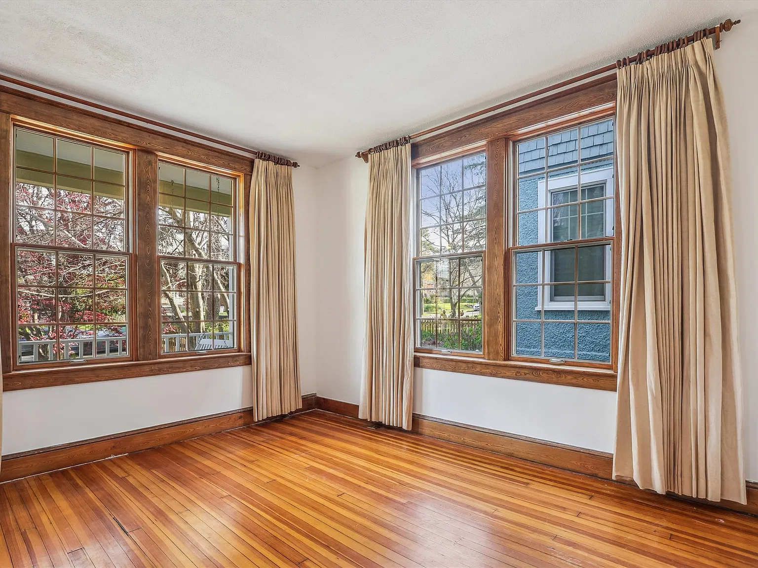 3 bed, 1280 sqft, $5,500 — Photo 4