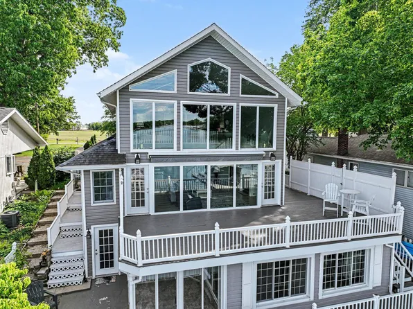 19722 Crescent Beach Rd, Three Rivers, MI 49093