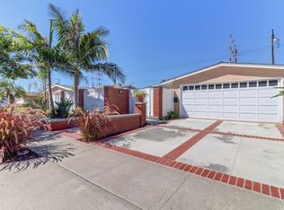3257 Iowa St, Costa Mesa, CA 92626