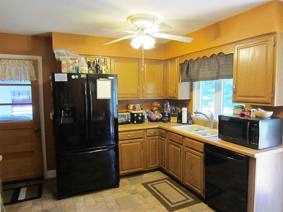 3rd image of 23 Landau Dr
