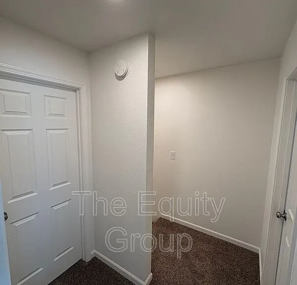 1473 Ben Franklin Ave — Photo 25