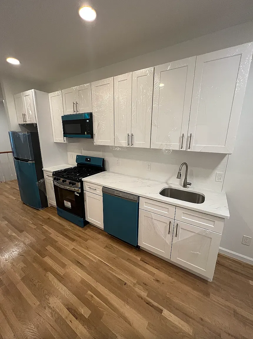 329 Menahan Street — Photo 3