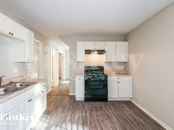 5th image of 10934 Olivewood Dr