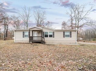 124 Foxwood Dr, Crossville, TN 38571